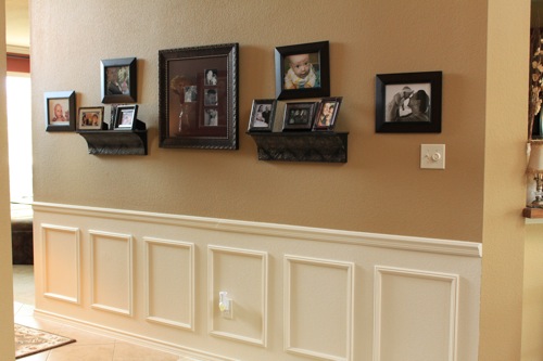 wainscoting ruang tamu
